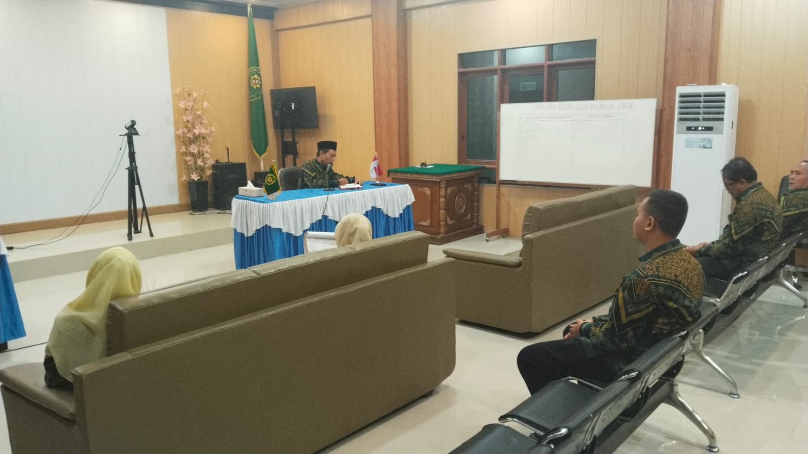 Rapat Evaluasi Kinerja Bulan Februari 2026 Bidang Kepaniteraan 1