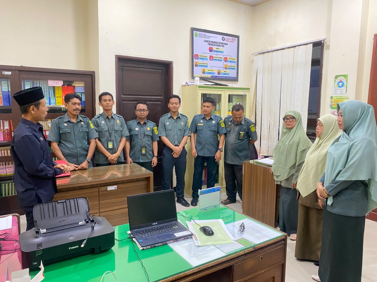 Briefing Pagi Kepaniteraan Pengadilan Agama Poso
