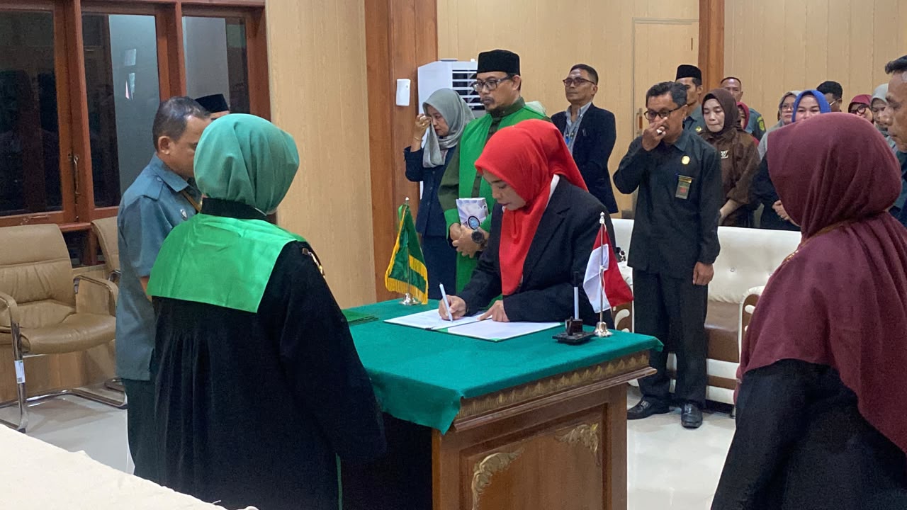 Pelantikan dan Pegambilan Sumpah Jabatan Panitera 4