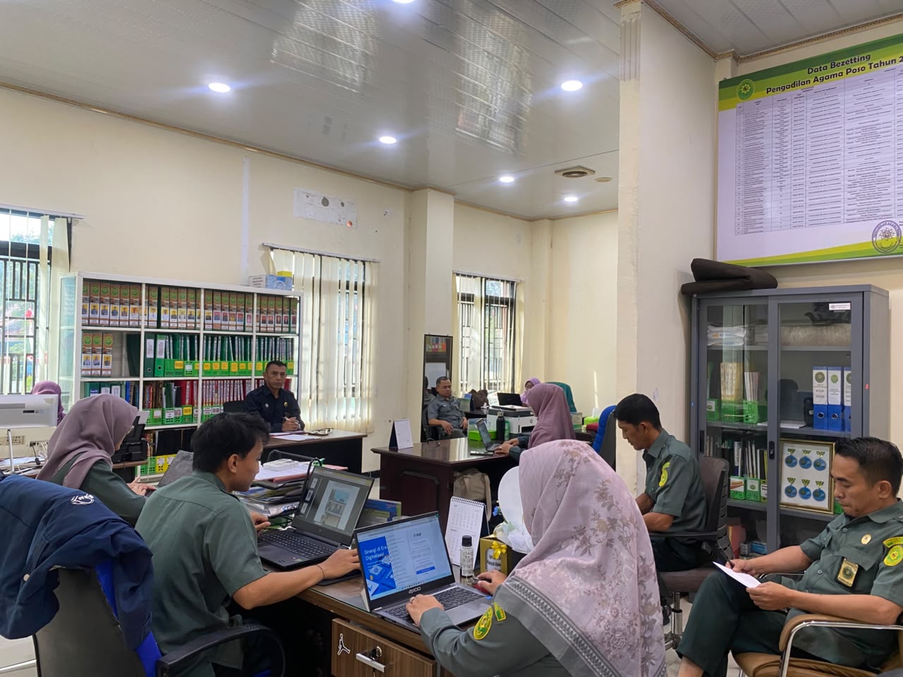 Rapat Evaluasi Kinerja Bulan Juli 2026 Bidang Kesekretariatan