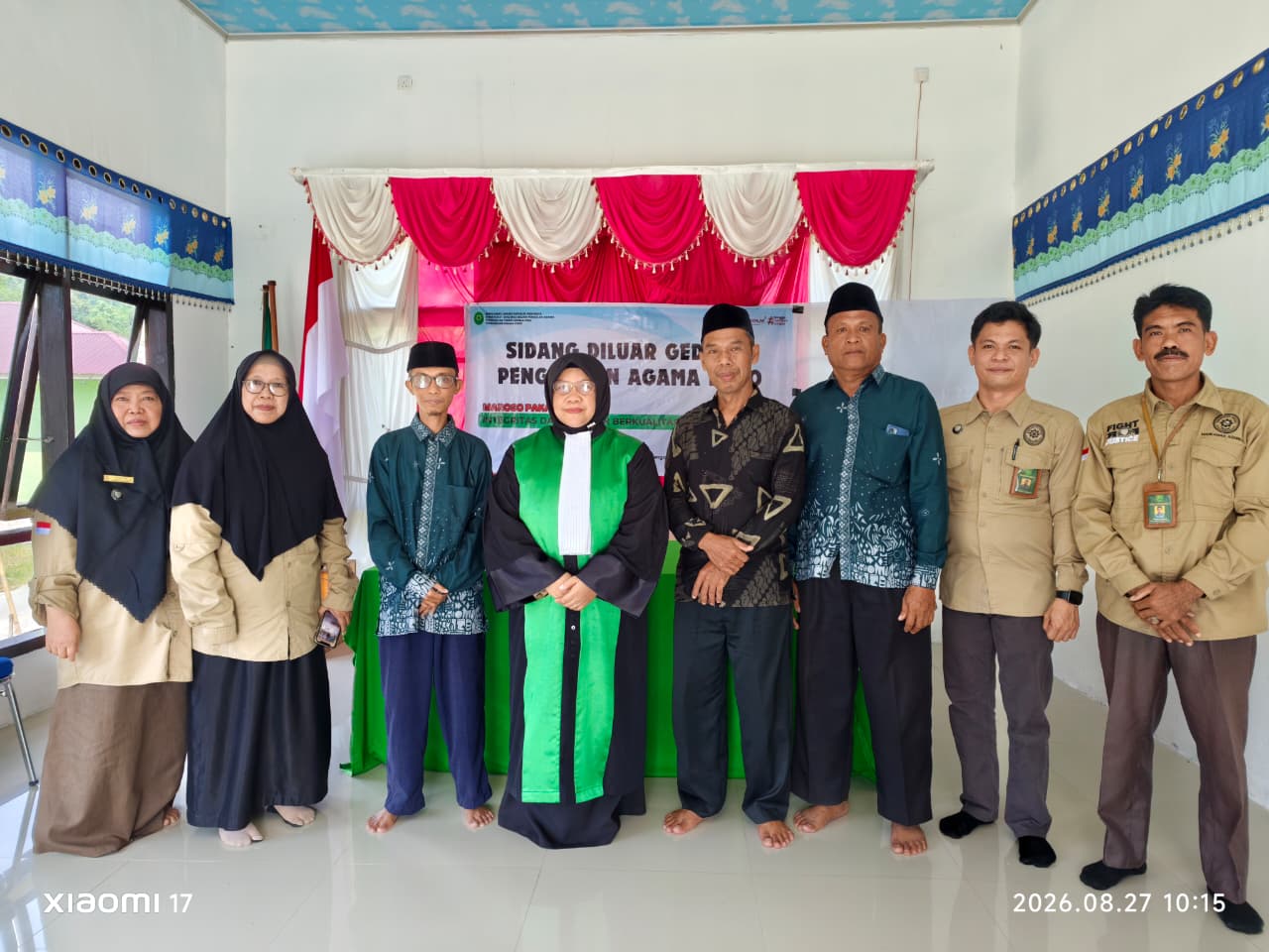 Sidang di Luar Gedung Pengadilan Agama Poso di KUA Poso Pesisir Utara