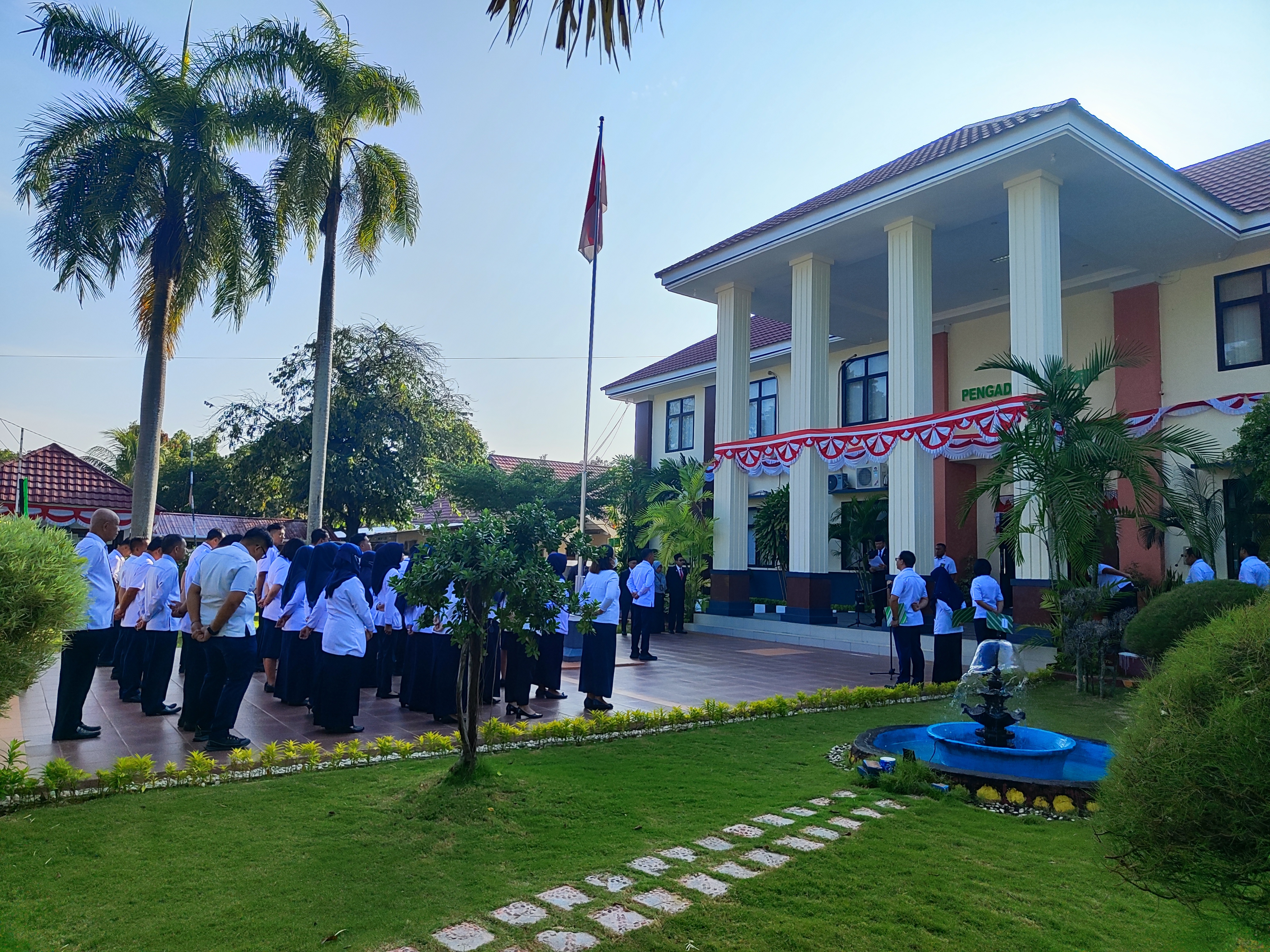 HUT MARI 4